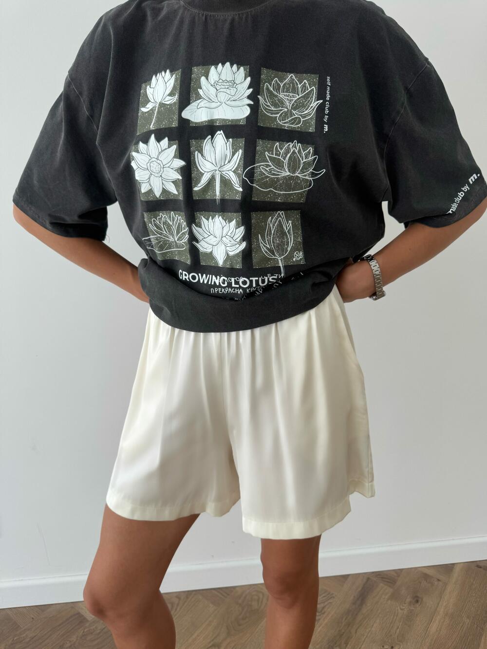 футболка GROWING LOTUS Графіт виварений, STD(Сандарт)