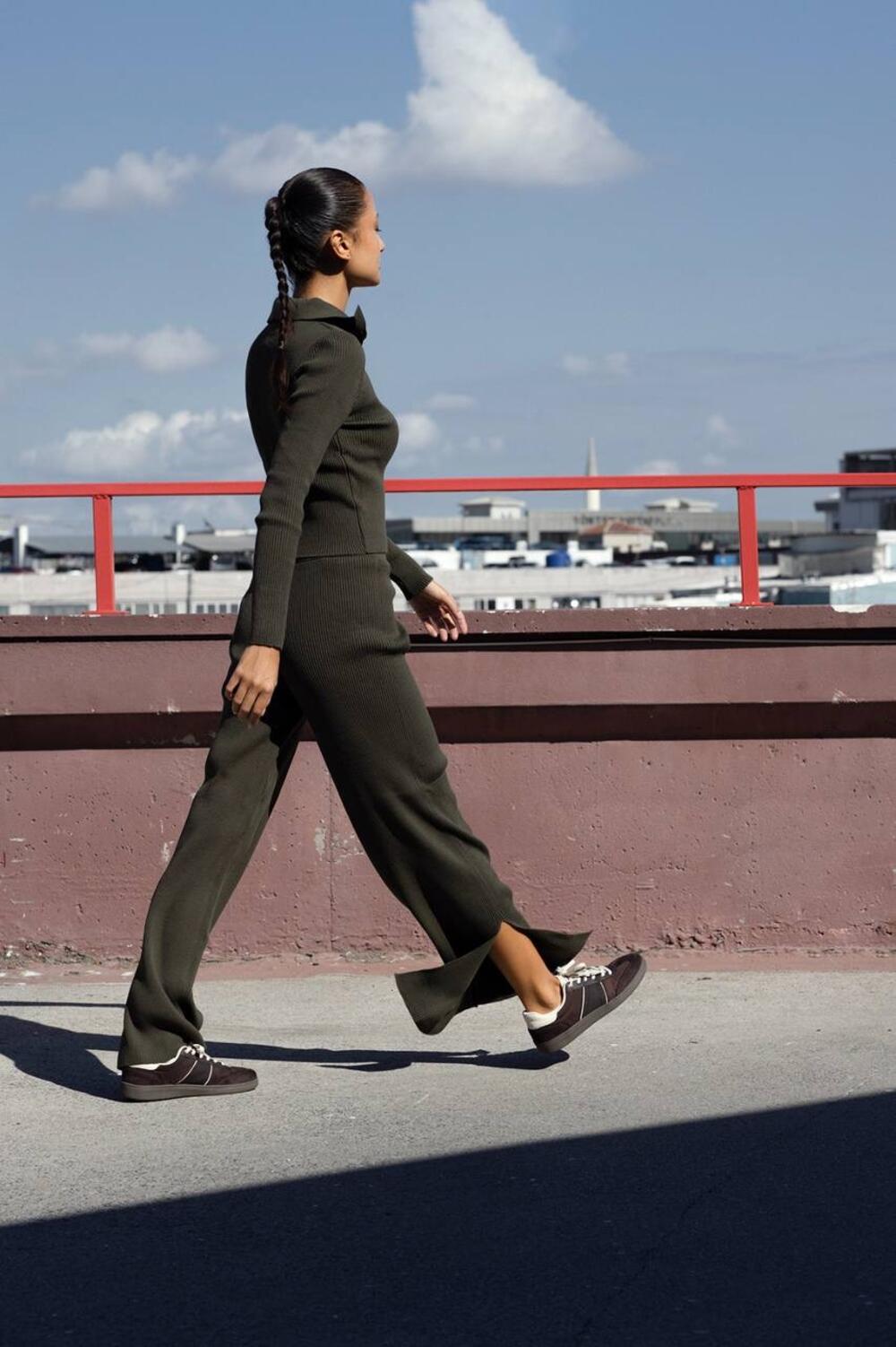 Трикотажний костюм СВЕТР ZIP 92492 Хаккі, STD(Сандарт)