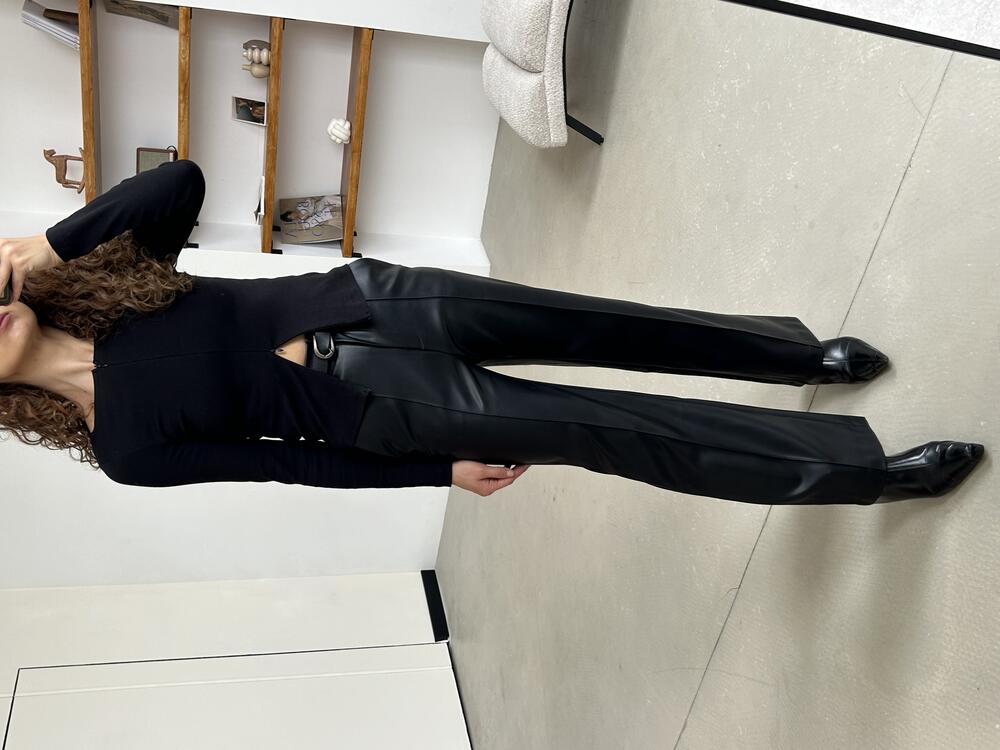 Лонгслів на змійці 31993 Чорний, M