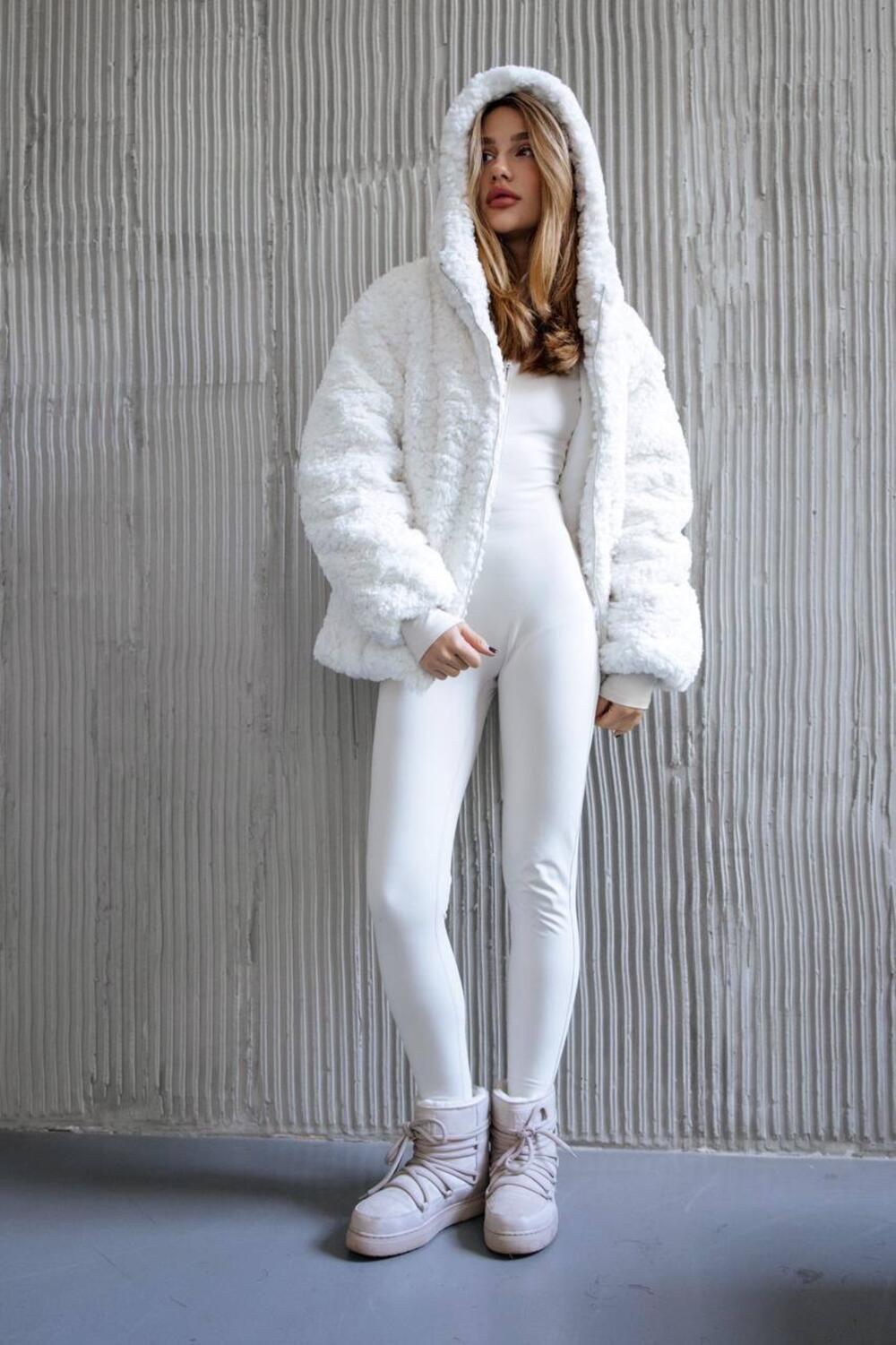 Шуба хмаринка Молочна, S