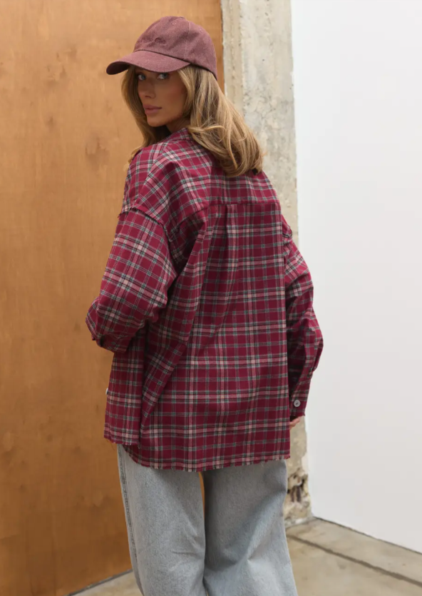 Сорочка в клітинку з акцентними швами TW28 Бургунді, M/L