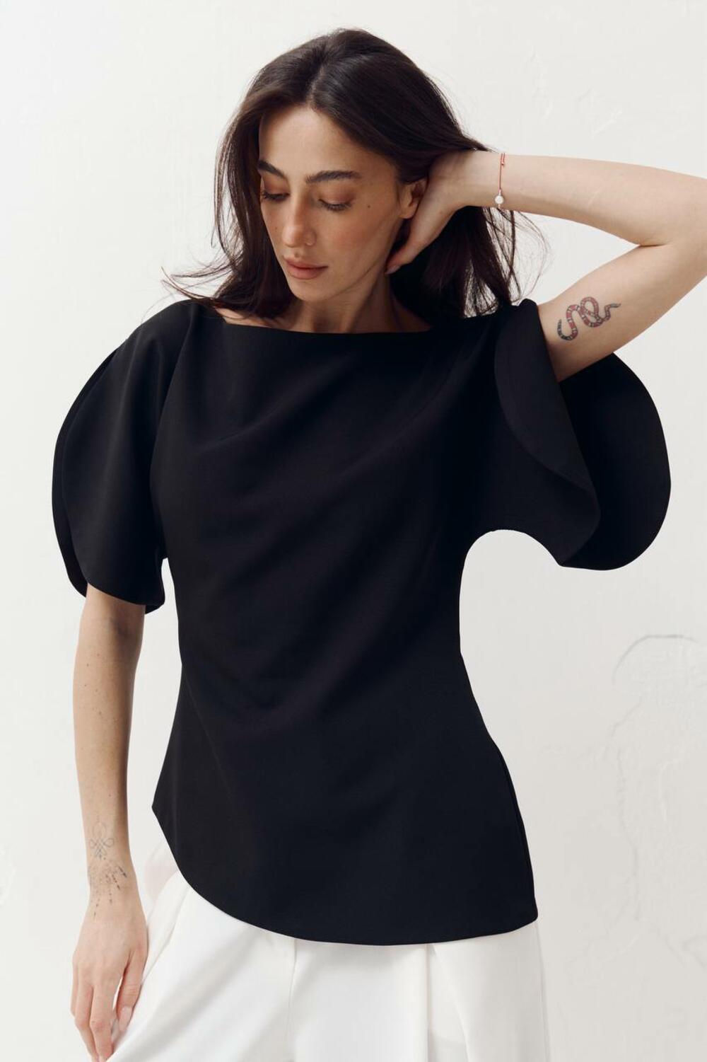 Топ з об'ємними рукавами та розрізами Top Elan 413 Чорний, M